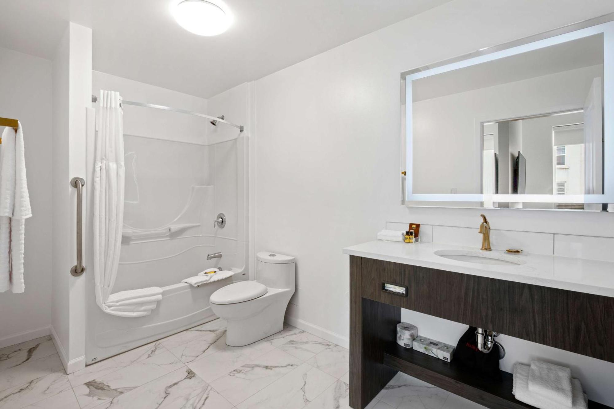 Crown Columbia Hotel; BW Premier Collection Trail Ngoại thất bức ảnh
