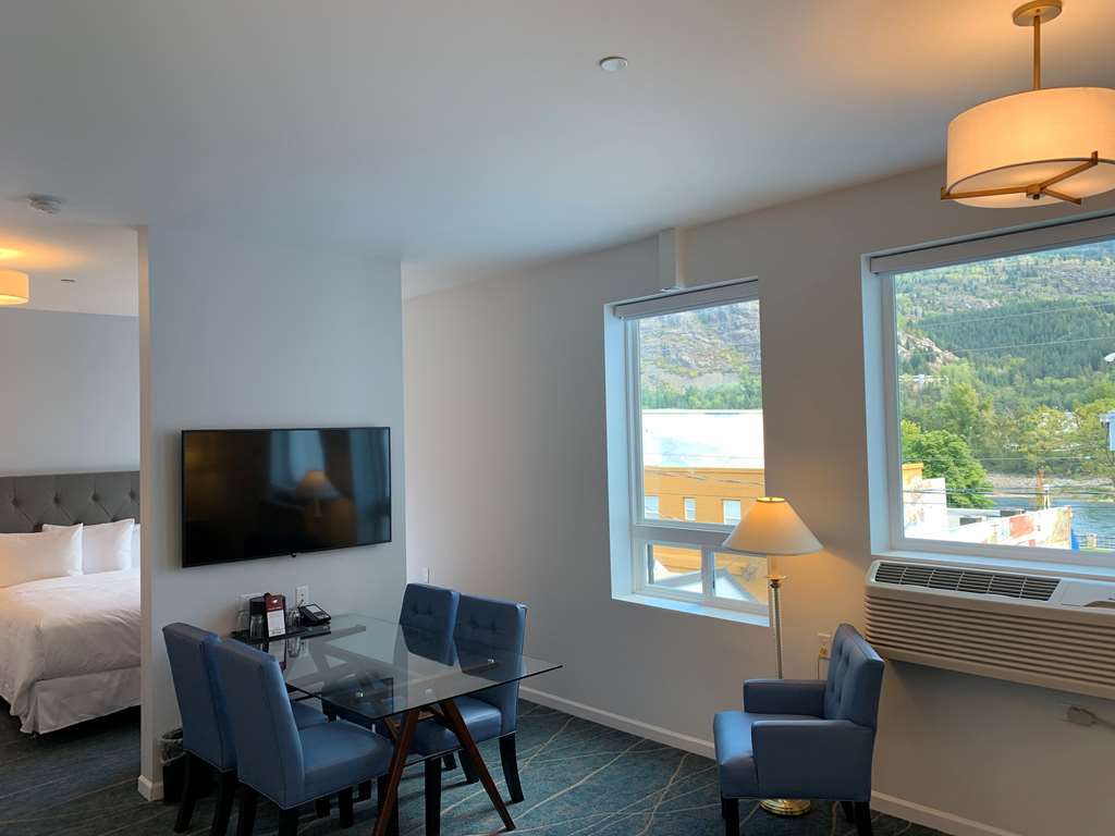 Crown Columbia Hotel; BW Premier Collection Trail Phòng bức ảnh