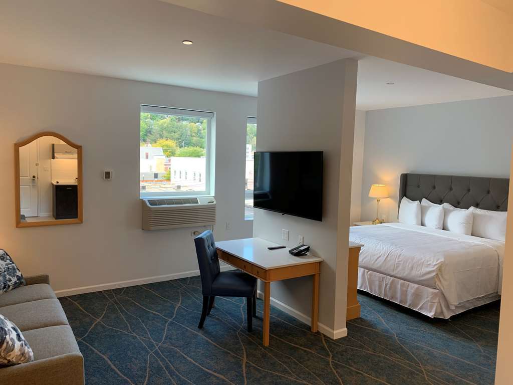 Crown Columbia Hotel; BW Premier Collection Trail Phòng bức ảnh