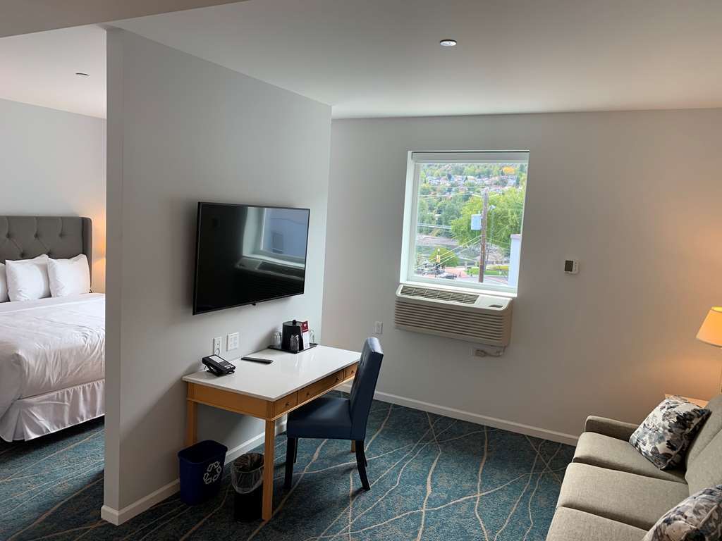 Crown Columbia Hotel; BW Premier Collection Trail Phòng bức ảnh